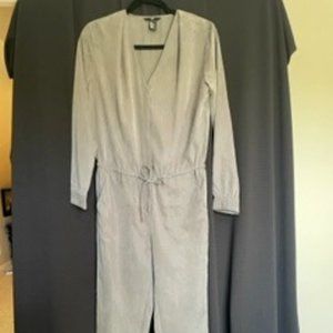 H&M Gray Jumpsuit - Size 6